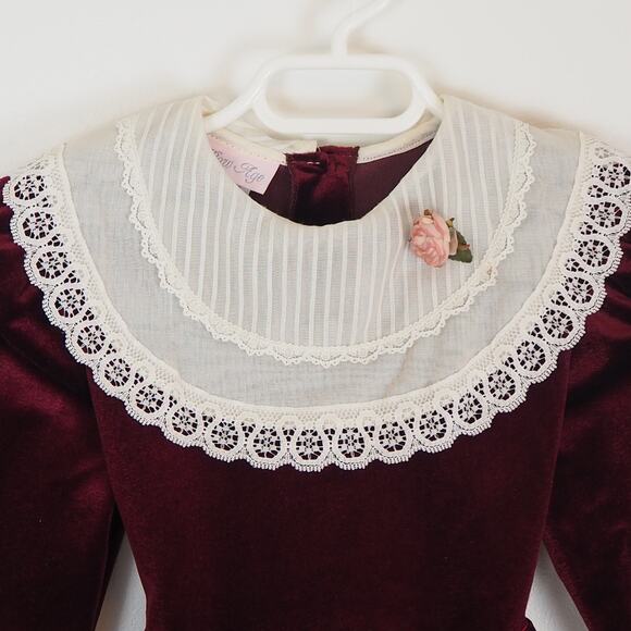 Vintage Bow Age Girls Holiday Dress Size 6 Velour Lace Victorian Made in USA - Picture 2 of 9